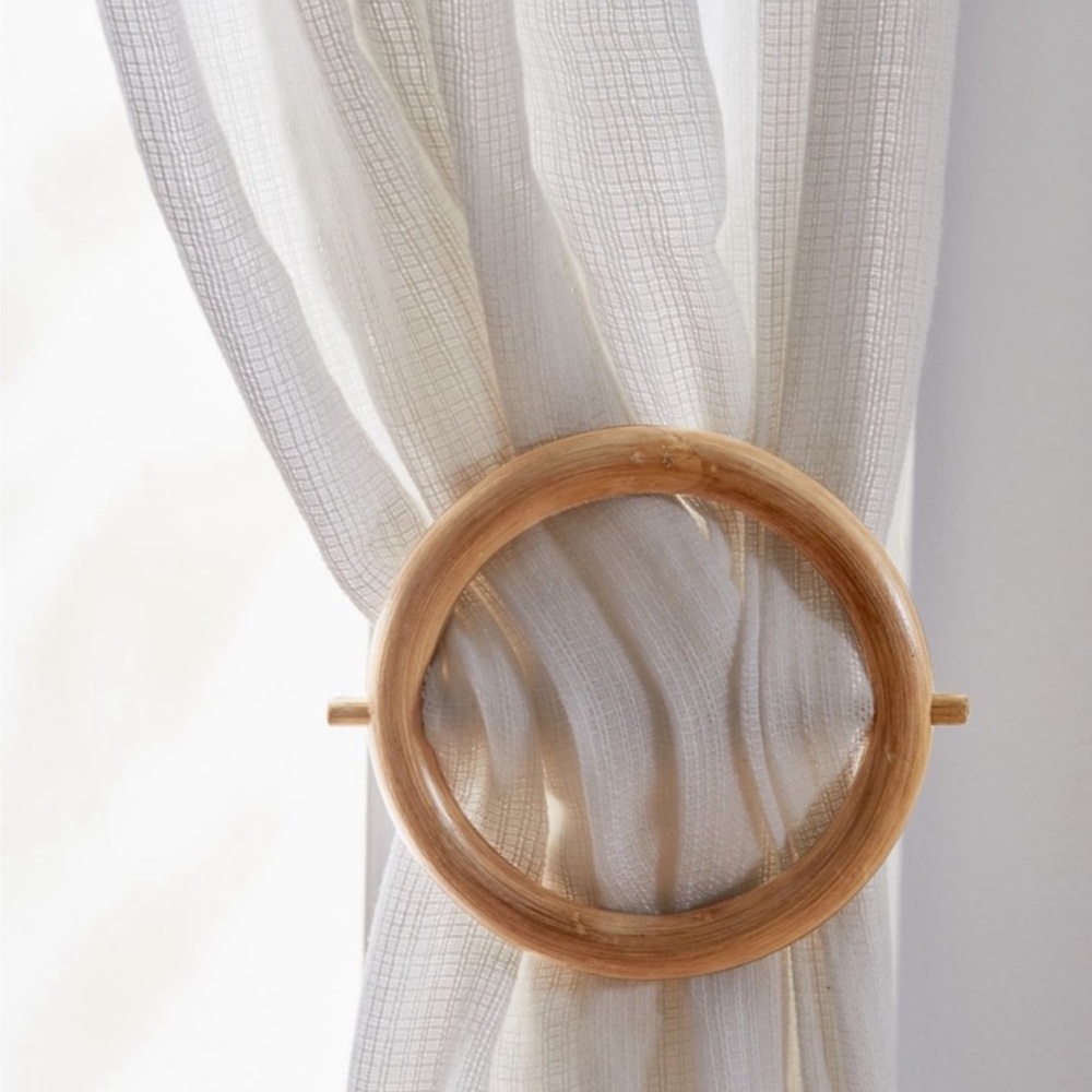 • uo wooden curtain tie back •